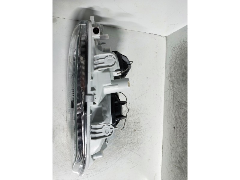 Recambio de faro derecho para nissan primera berlina (p11) referencia OEM IAM   