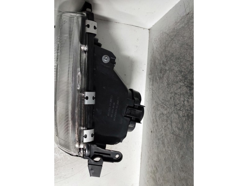 Recambio de faro izquierdo para opel vectra a referencia OEM IAM   