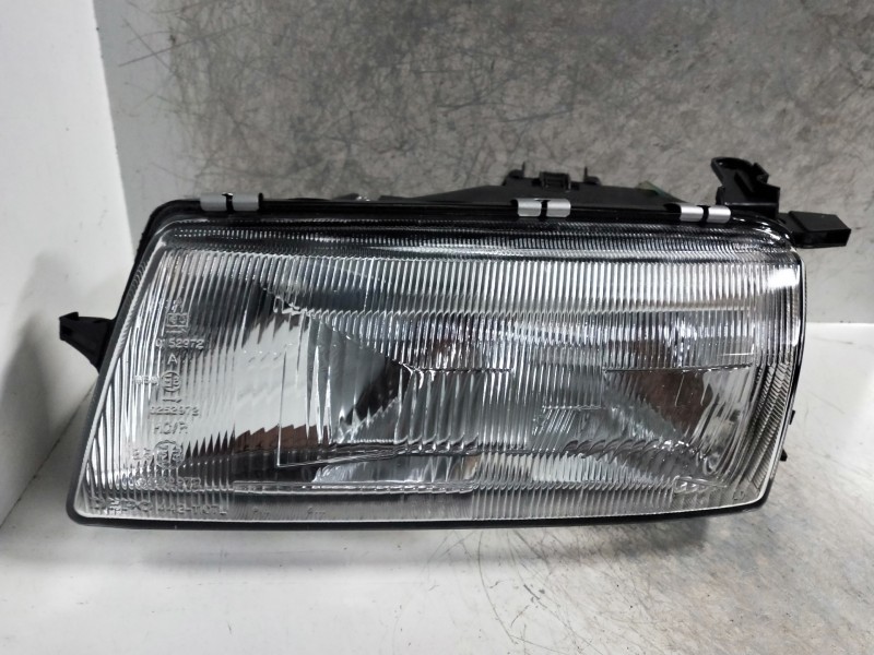 Recambio de faro izquierdo para opel vectra a referencia OEM IAM   