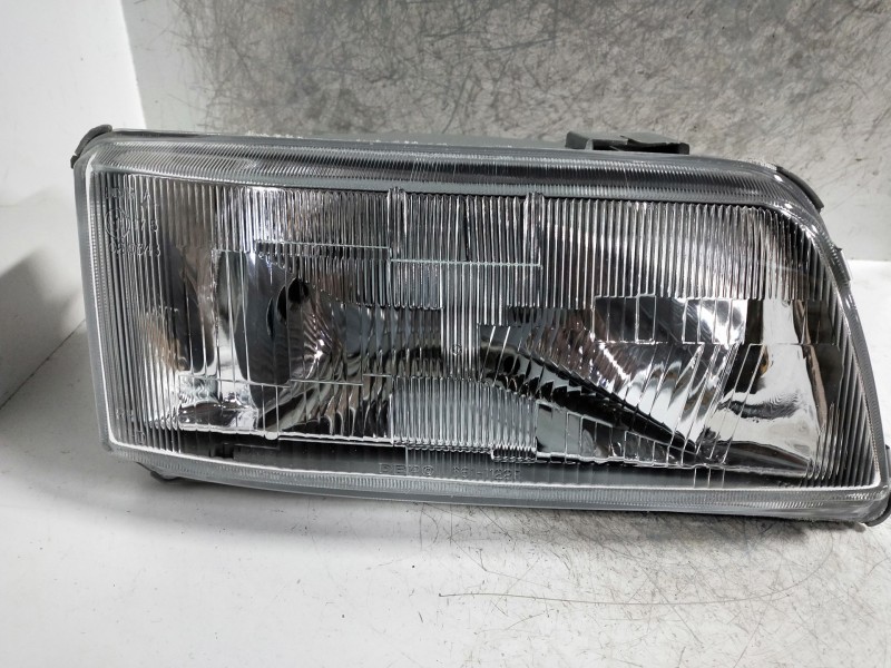 Recambio de faro derecho para peugeot boxer combi (rs3200)(320)(´02) referencia OEM IAM    Recambio de faro derecho para peugeot boxer combi (rs3200)(320)(´02) referencia OEM IAM