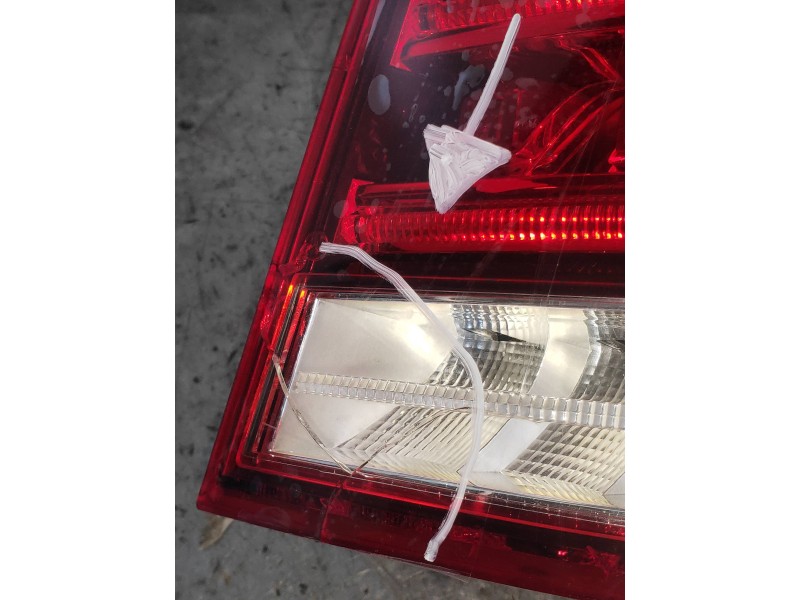 Recambio de piloto trasero derecho para mercedes clase e (w212) familiar 3.0 cdi cat referencia OEM IAM A2129061803  