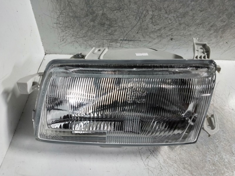 Recambio de faro izquierdo para opel astra f berlina referencia OEM IAM   