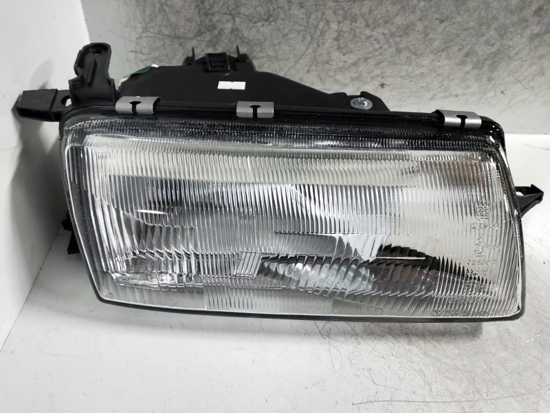 Recambio de faro derecho para opel vectra a referencia OEM IAM   