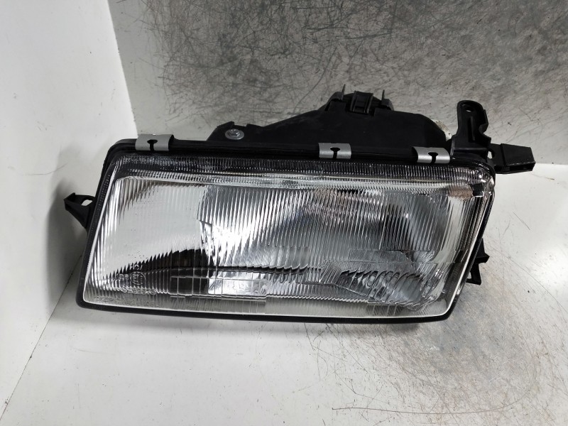 Recambio de faro izquierdo para opel vectra a referencia OEM IAM   