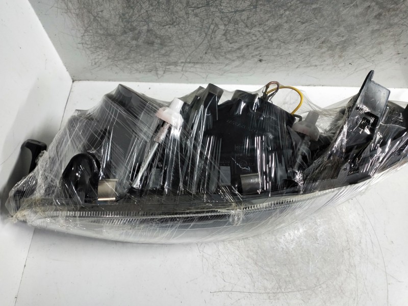 Recambio de faro izquierdo para opel omega b referencia OEM IAM   