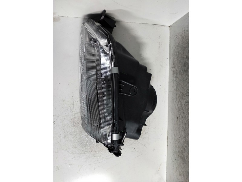 Recambio de faro izquierdo para peugeot 306 berlina 3/5 puertas (s1) referencia OEM IAM   