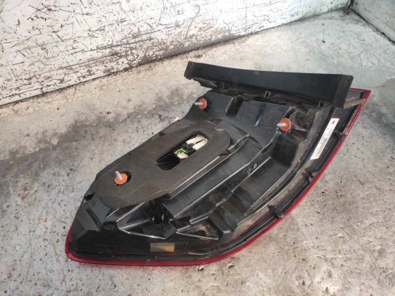 Recambio de piloto trasero derecho para mercedes clase e (w212) familiar 3.0 cdi cat referencia OEM IAM A2129061803  