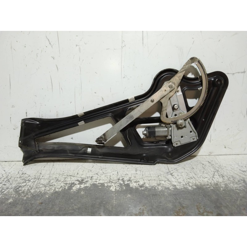 Recambio de elevalunas delantero izquierdo para mercedes sprinter 02.00  caja cerrada 211 cdi (901.6/902.661-662) referencia OEM