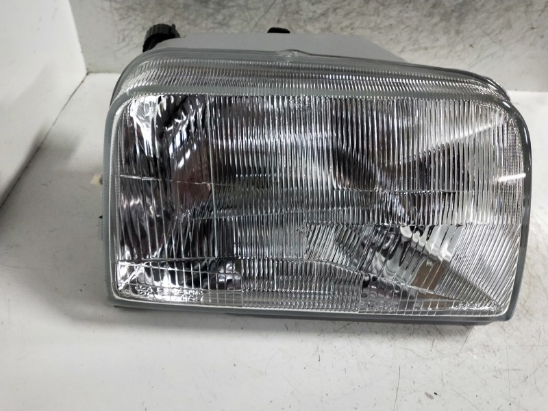 Recambio de faro derecho para renault rapid/express (f40) referencia OEM IAM EXPRESS  