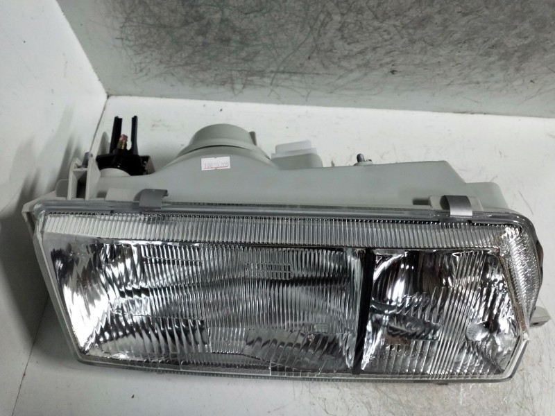 Recambio de faro derecho para renault 11 1.4 gtl referencia OEM IAM   