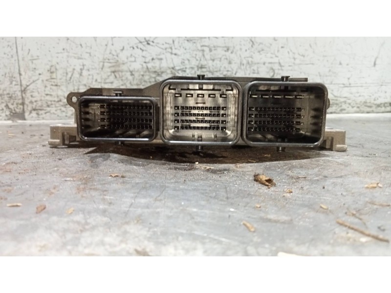 Recambio de centralita motor uce para citroen c4 lim. business referencia OEM IAM 0281017862 9677031180 9666729580