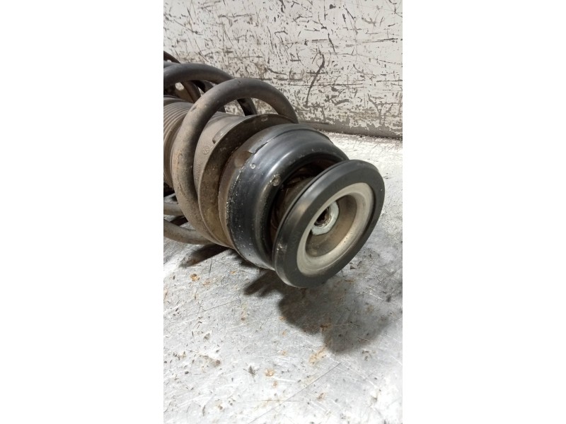 Recambio de amortiguador delantero izquierdo para volkswagen polo (6c1) comfortline bluemotion referencia OEM IAM   