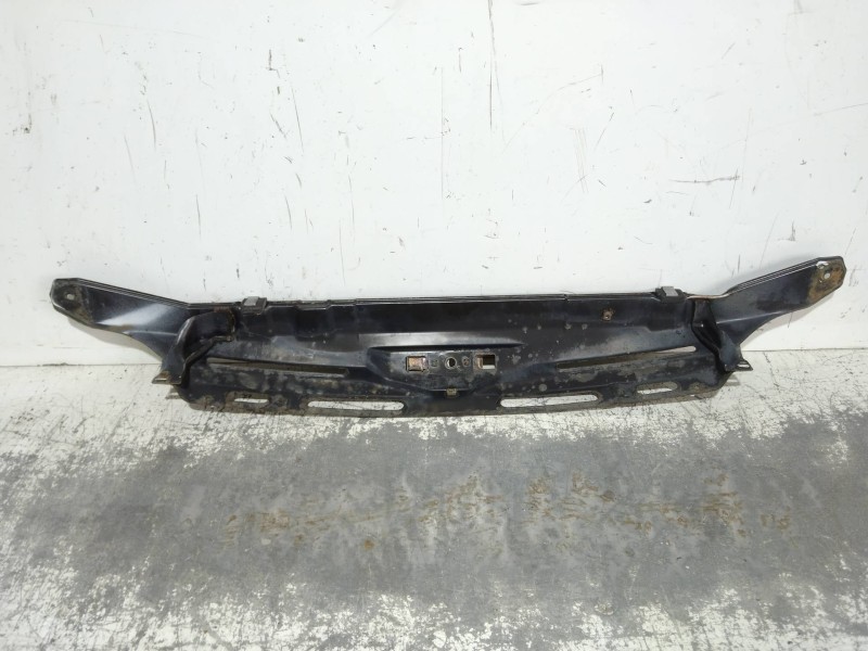 Recambio de panel frontal para mercedes sprinter 02.00  caja cerrada 211 cdi (901.6/902.661-662) referencia OEM IAM   