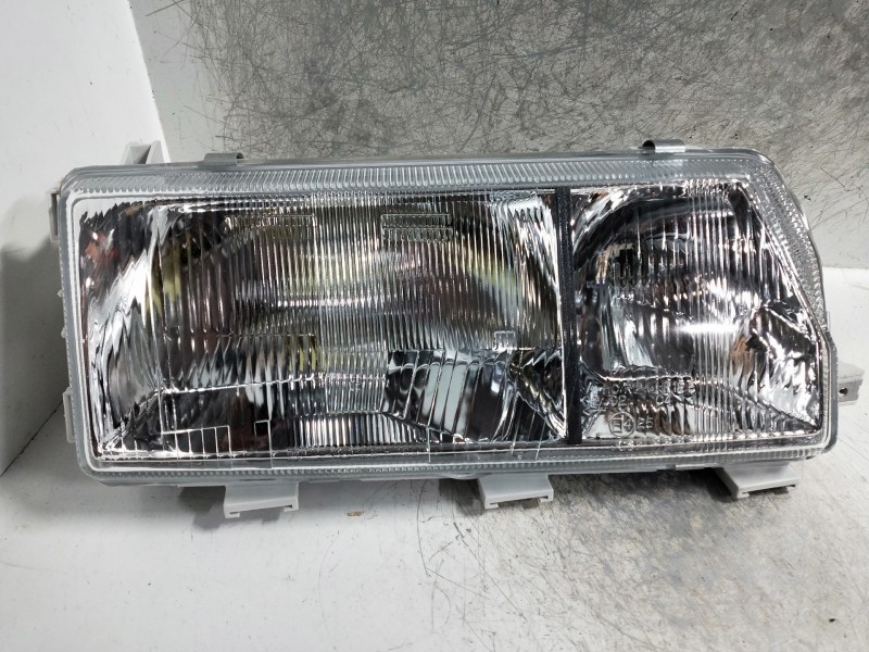 Recambio de faro derecho para renault 11 1.4 gtl referencia OEM IAM   