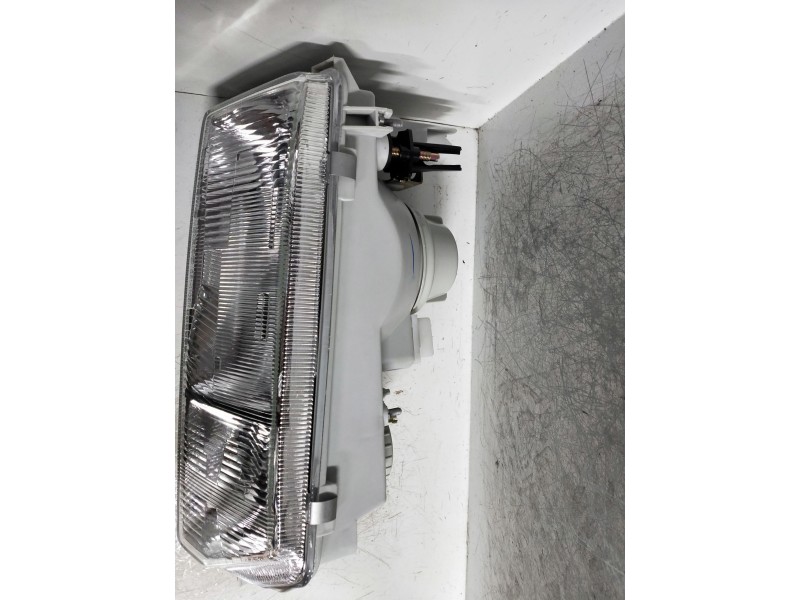 Recambio de faro derecho para renault 11 1.4 gtl referencia OEM IAM   