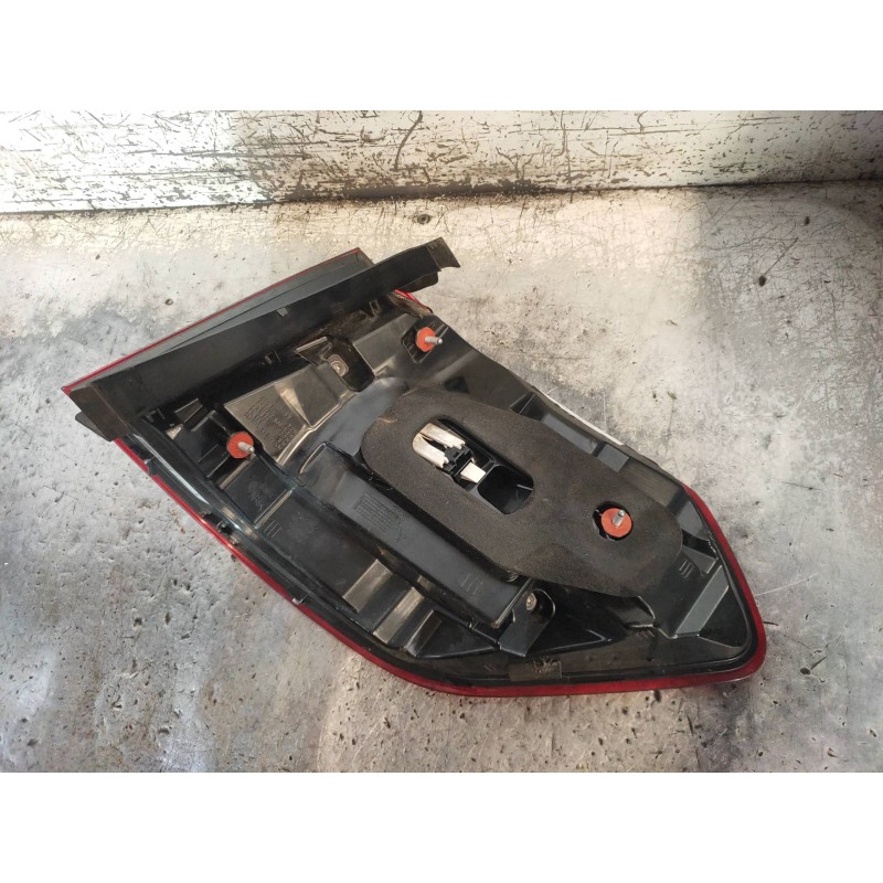 Recambio de piloto trasero izquierdo para mercedes clase e (w212) familiar 3.0 cdi cat referencia OEM IAM A2129061703  