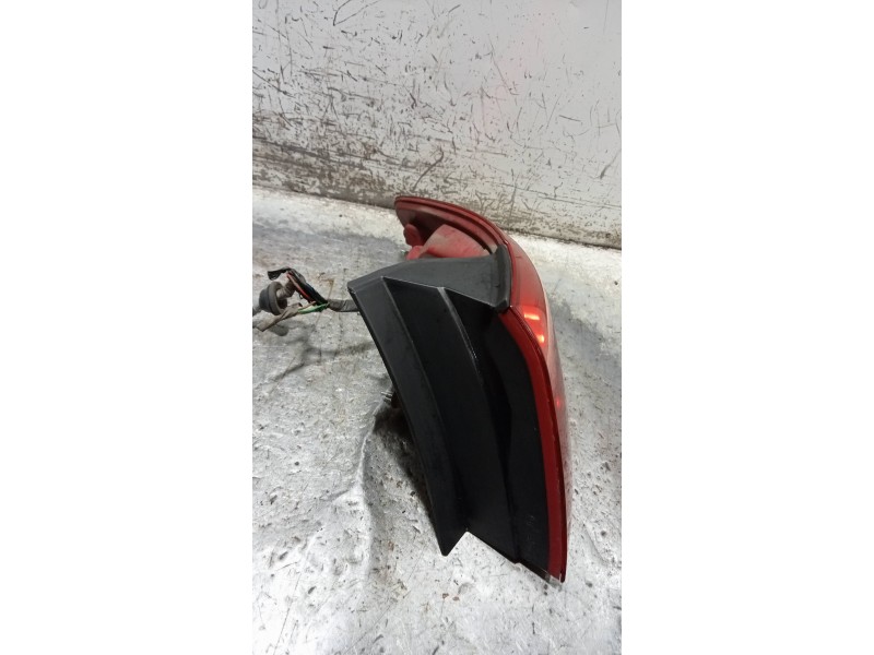 Recambio de piloto trasero derecho para hyundai santa fe (bm) 2.2 crdi classic (2wd) referencia OEM IAM 924022B000  