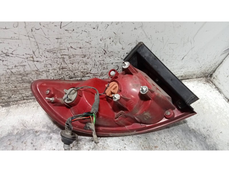 Recambio de piloto trasero derecho para hyundai santa fe (bm) 2.2 crdi classic (2wd) referencia OEM IAM 924022B000  