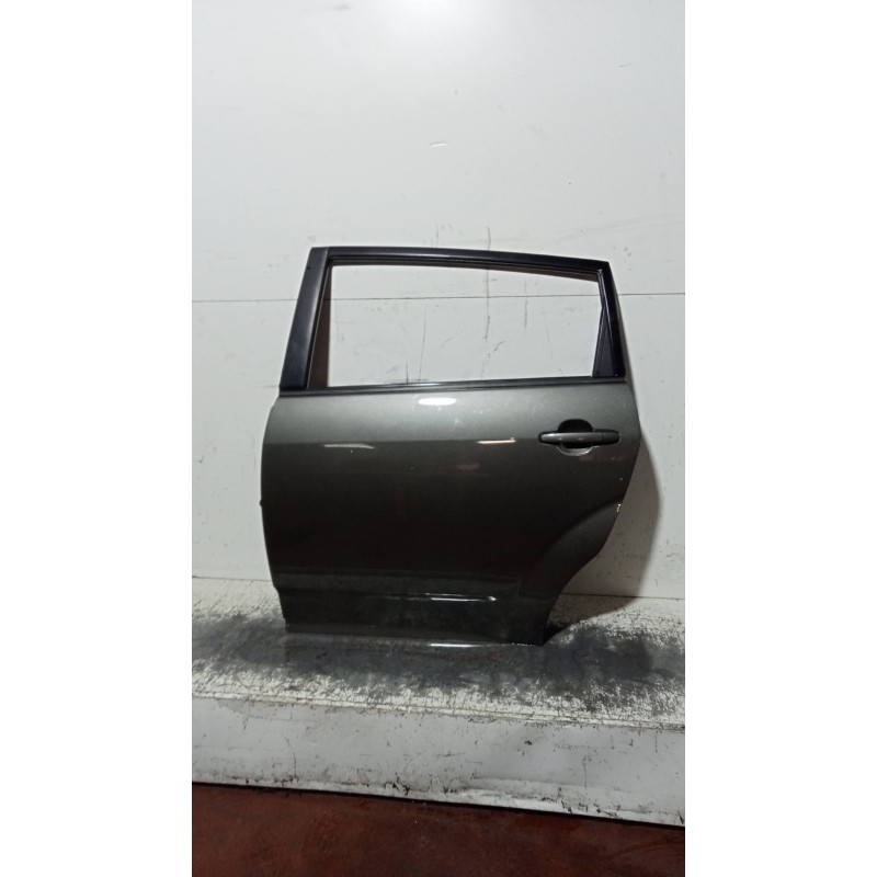 Recambio de puerta trasera izquierda para toyota corolla verso (r1) 2.0 d-4d luna referencia OEM IAM   5P
