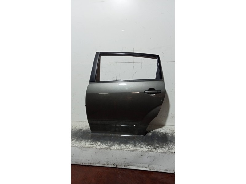 Recambio de puerta trasera izquierda para toyota corolla verso (r1) 2.0 d-4d luna referencia OEM IAM   5P