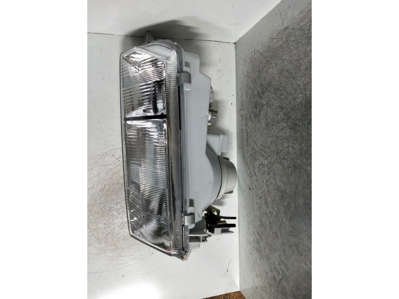 Recambio de faro izquierdo para renault 11 1.4 gtl referencia OEM IAM   