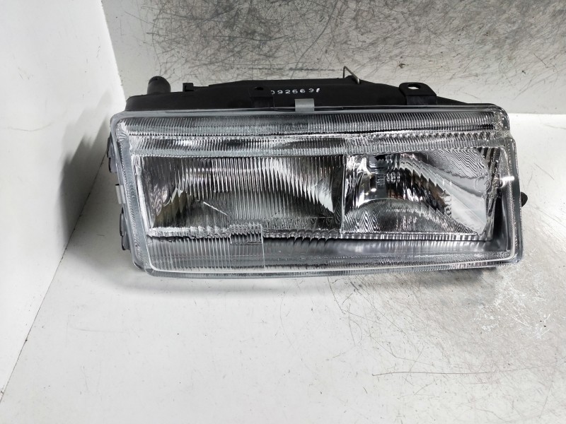 Recambio de faro derecho para seat toledo (1l) referencia OEM IAM   