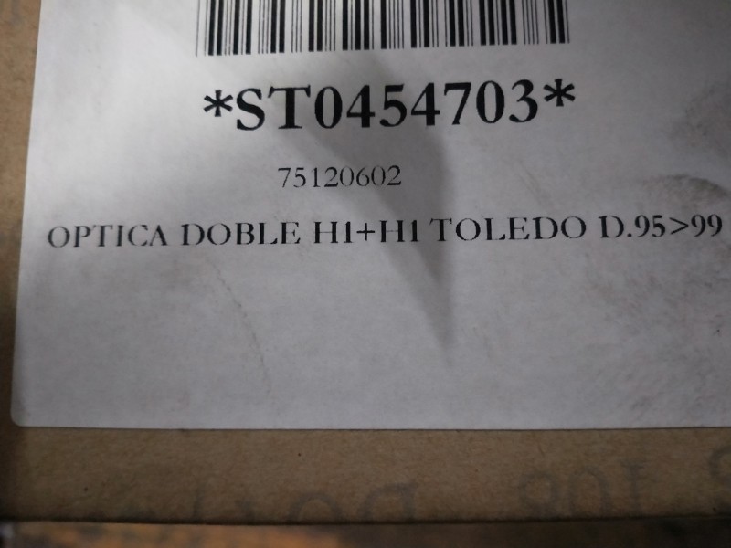 Recambio de faro derecho para seat toledo (1l) referencia OEM IAM   