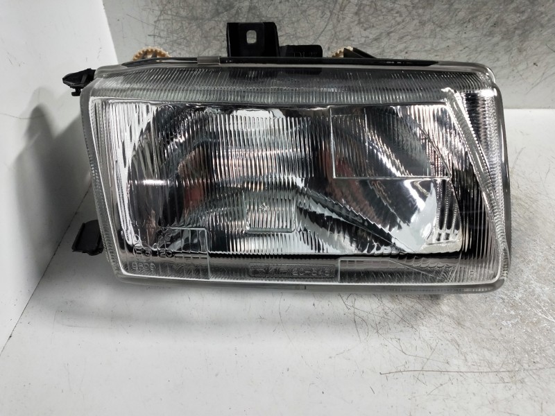 Recambio de faro derecho para seat ibiza (6k) referencia OEM IAM   
