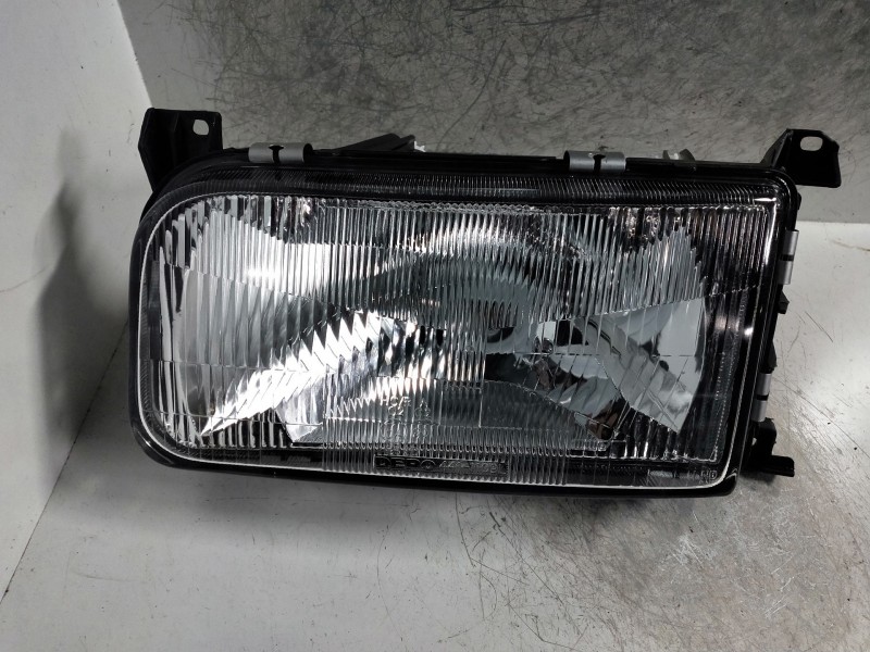 Recambio de faro izquierdo para volkswagen passat berlina (312) referencia OEM IAM    Recambio de faro izquierdo para volkswagen passat berlina (312) referencia OEM IAM