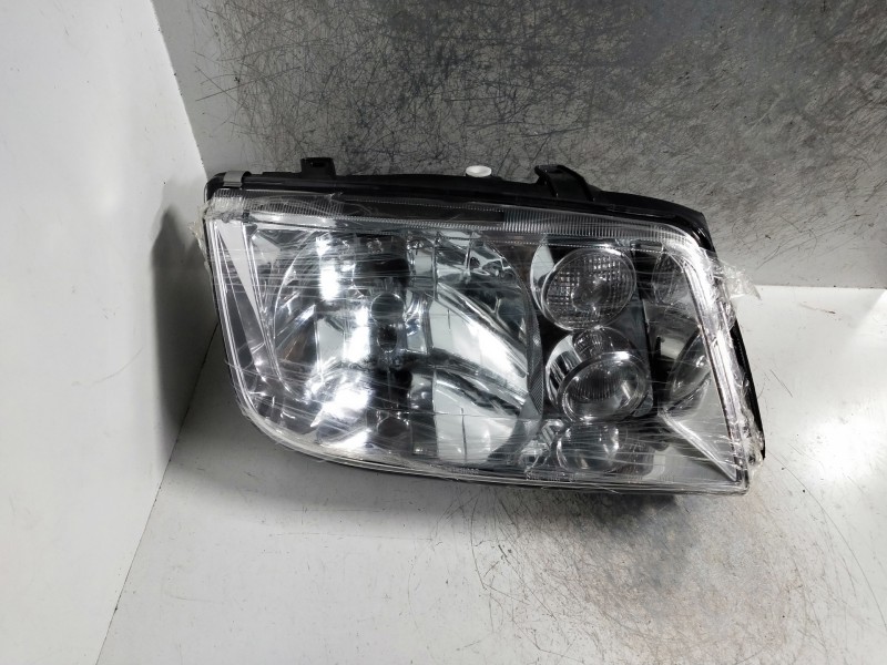 Recambio de faro derecho para volkswagen bora berlina (1j2) referencia OEM IAM   