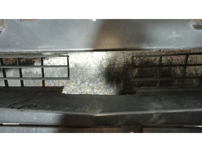 Recambio de paragolpes delantero para mercedes sprinterii caja cerrada (desde 01.06) 210/213/216 cdi (906.611/613) referencia OE