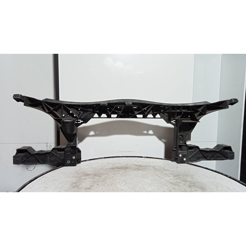 Recambio de panel frontal para mercedes sprinterii caja cerrada (desde 01.06) 210/213/216 cdi (906.611/613) referencia OEM IAM  