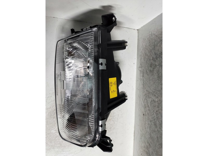Recambio de faro derecho para volkswagen passat berlina (312) referencia OEM IAM   