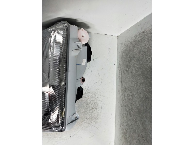 Recambio de faro derecho para volkswagen passat berlina (3a2) referencia OEM IAM   