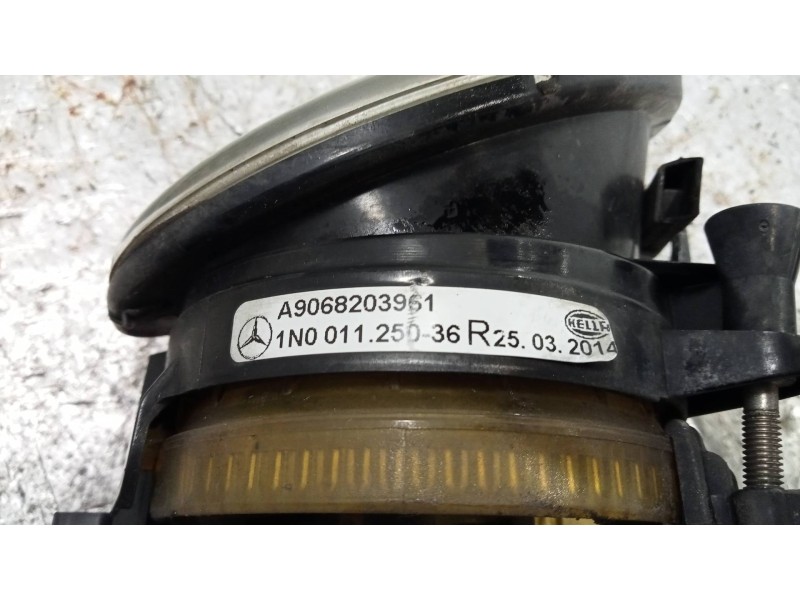 Recambio de faro antiniebla derecho para mercedes sprinterii caja cerrada (desde 01.06) 210/213/216 cdi (906.611/613) referencia