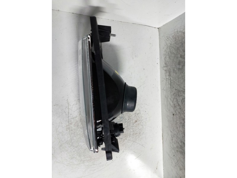 Recambio de faro izquierdo para volkswagen polo (801/803) referencia OEM IAM    Recambio de faro izquierdo para volkswagen polo (801/803) referencia OEM IAM