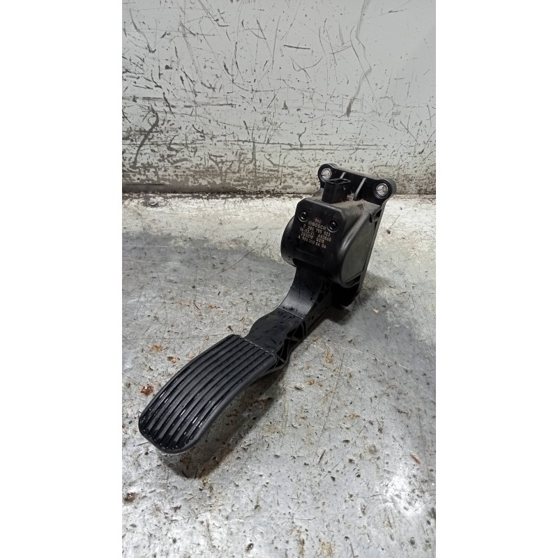 Recambio de potenciometro pedal para mercedes sprinterii caja cerrada (desde 01.06) 210/213/216 cdi (906.611/613) referencia OEM