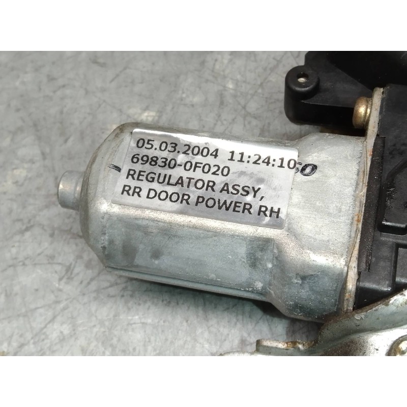 Recambio de elevalunas trasero derecho para toyota corolla verso (r1) 2.0 d-4d luna referencia OEM IAM 698300F020  5P