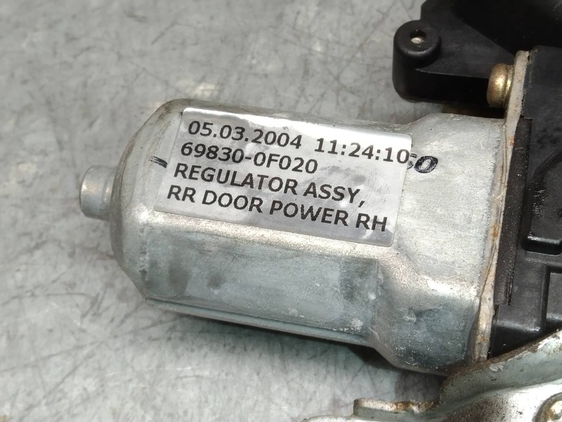 Recambio de elevalunas trasero derecho para toyota corolla verso (r1) 2.0 d-4d luna referencia OEM IAM 698300F020  5P