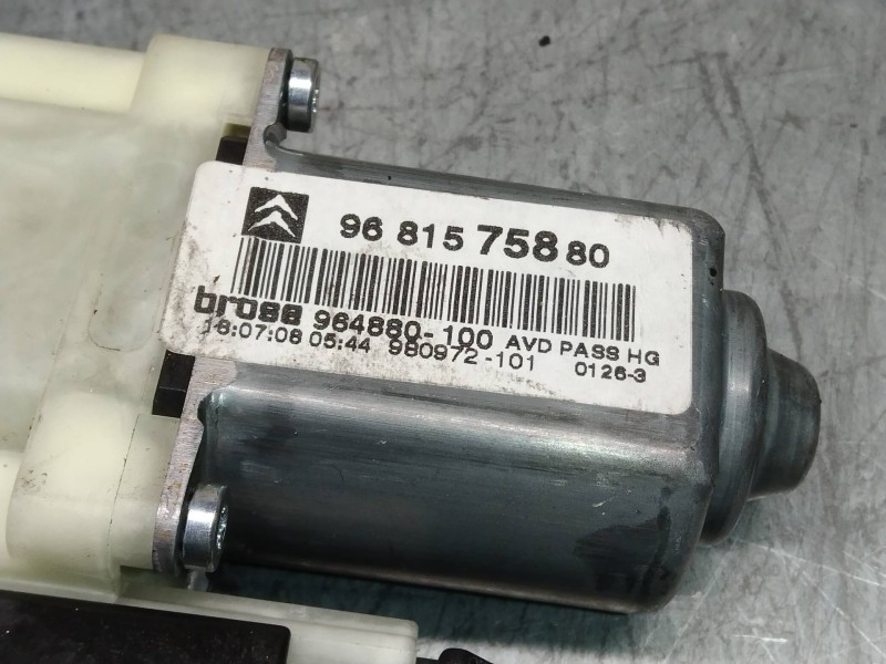 Recambio de elevalunas delantero derecho para citroen c4 berlina exclusive referencia OEM IAM 9681575880 997019102 5P