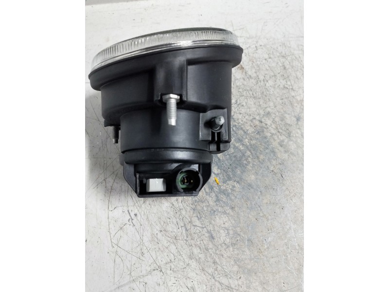 Recambio de faro antiniebla derecho para renault clio ii fase i (b/cbo) referencia OEM IAM   