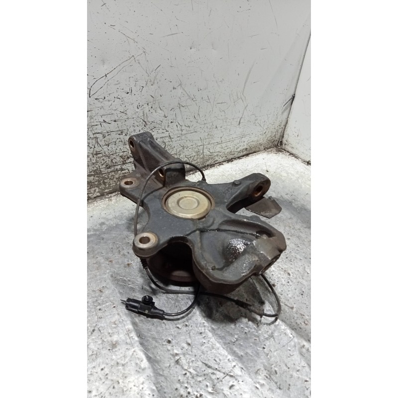 Recambio de mangueta delantera izquierda para mercedes sprinterii caja cerrada (desde 01.06) 210/213/216 cdi (906.611/613) refer