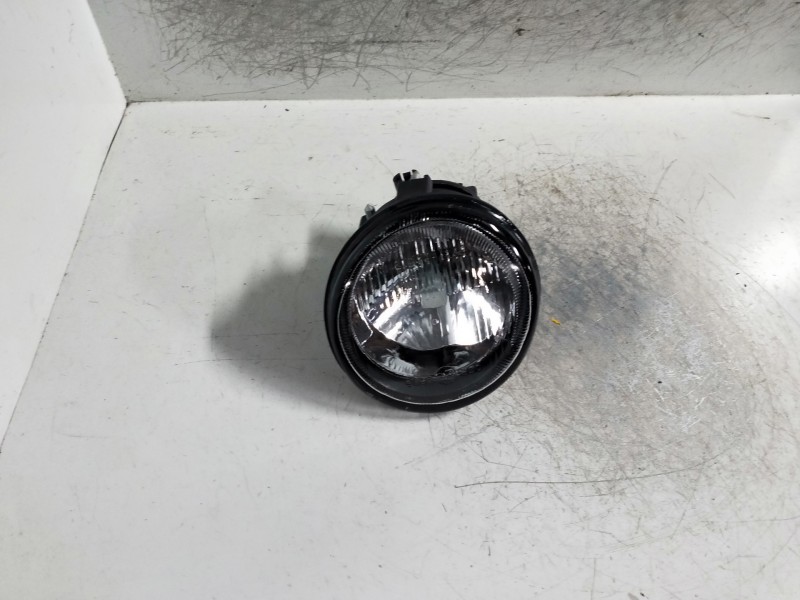 Recambio de faro antiniebla derecho para renault clio ii fase i (b/cbo) referencia OEM IAM   