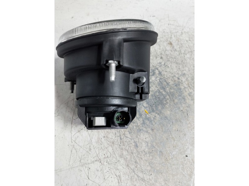 Recambio de faro antiniebla derecho para renault clio ii fase i (b/cbo) referencia OEM IAM   