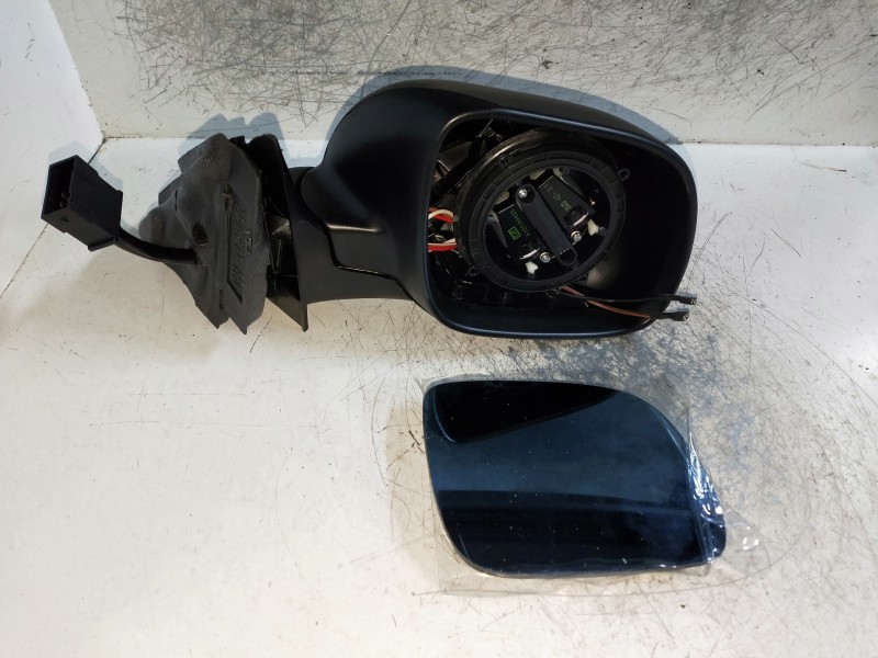 Recambio de retrovisor derecho para audi a4 berlina (b5) referencia OEM IAM   