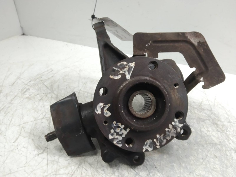 Recambio de mangueta delantera derecha para citroen xantia berlina 2.0 hdi seduction referencia OEM IAM   