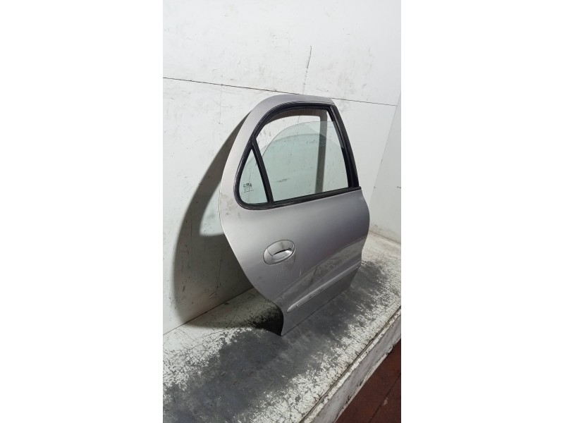 Recambio de puerta trasera derecha para hyundai lantra berlina (rd) 1.9 d gls referencia OEM IAM   4P
