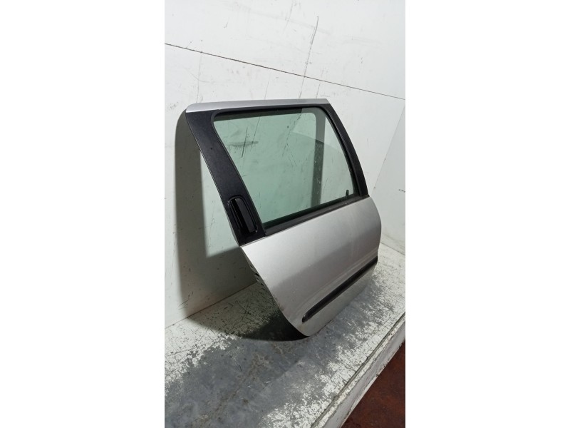 Recambio de puerta trasera derecha para peugeot 206 sw x-line referencia OEM IAM   5P SW