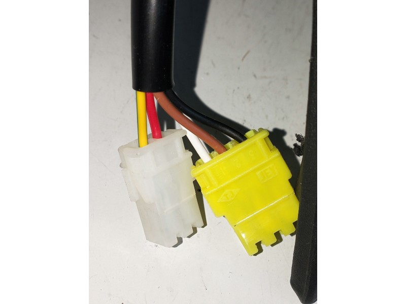 Recambio de retrovisor izquierdo para citroen xantia berlina referencia OEM IAM   