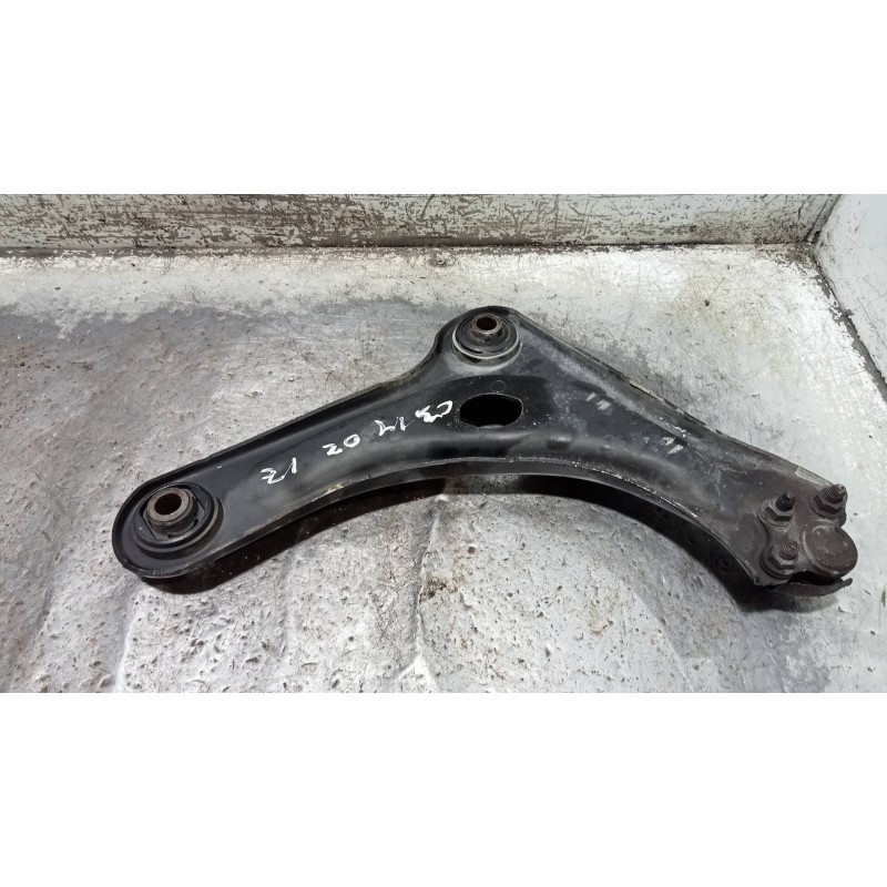 Recambio de brazo suspension inferior delantero izquierdo para citroen c3 1.4 premier referencia OEM IAM   